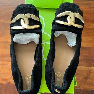 Sam Edelman Womens Mimi Suede Square Toe Loafers w gold hardware (NWT)